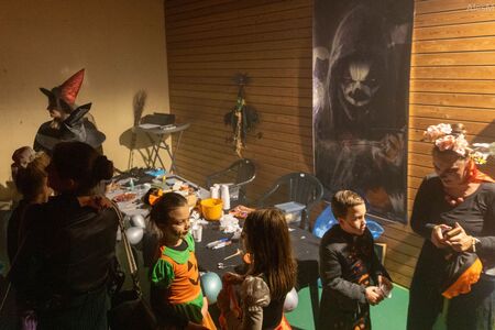 Udeleženci shoda čarovnic