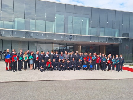 Na Brdu pri Kranju podeljena najvišja priznanja Civilne zaščite