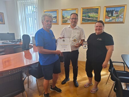 ZŠAM podeljuje plaketo županu Antonu Preksavcu